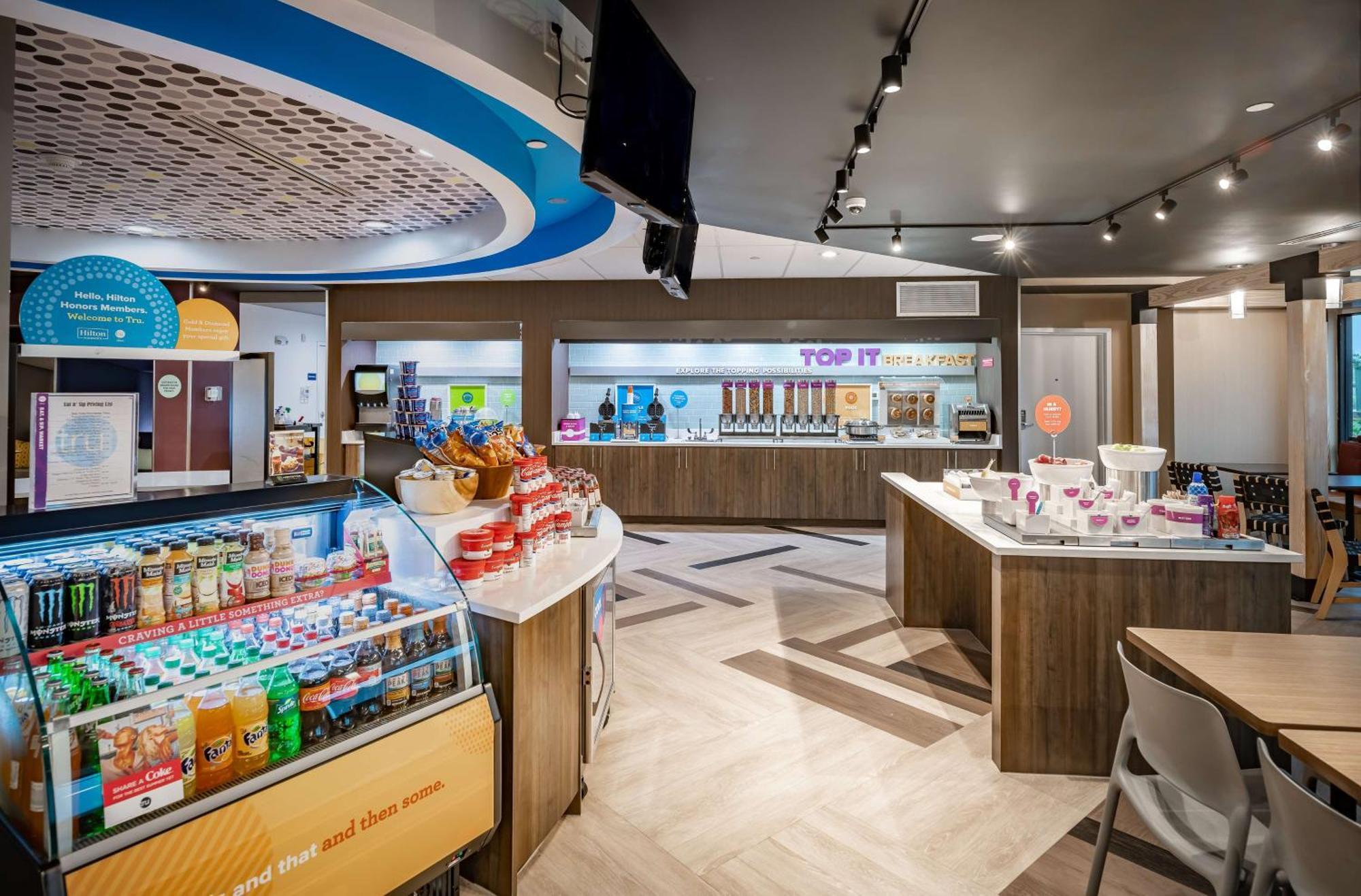 加兰德理查森希尔顿Tru酒店 外观 照片